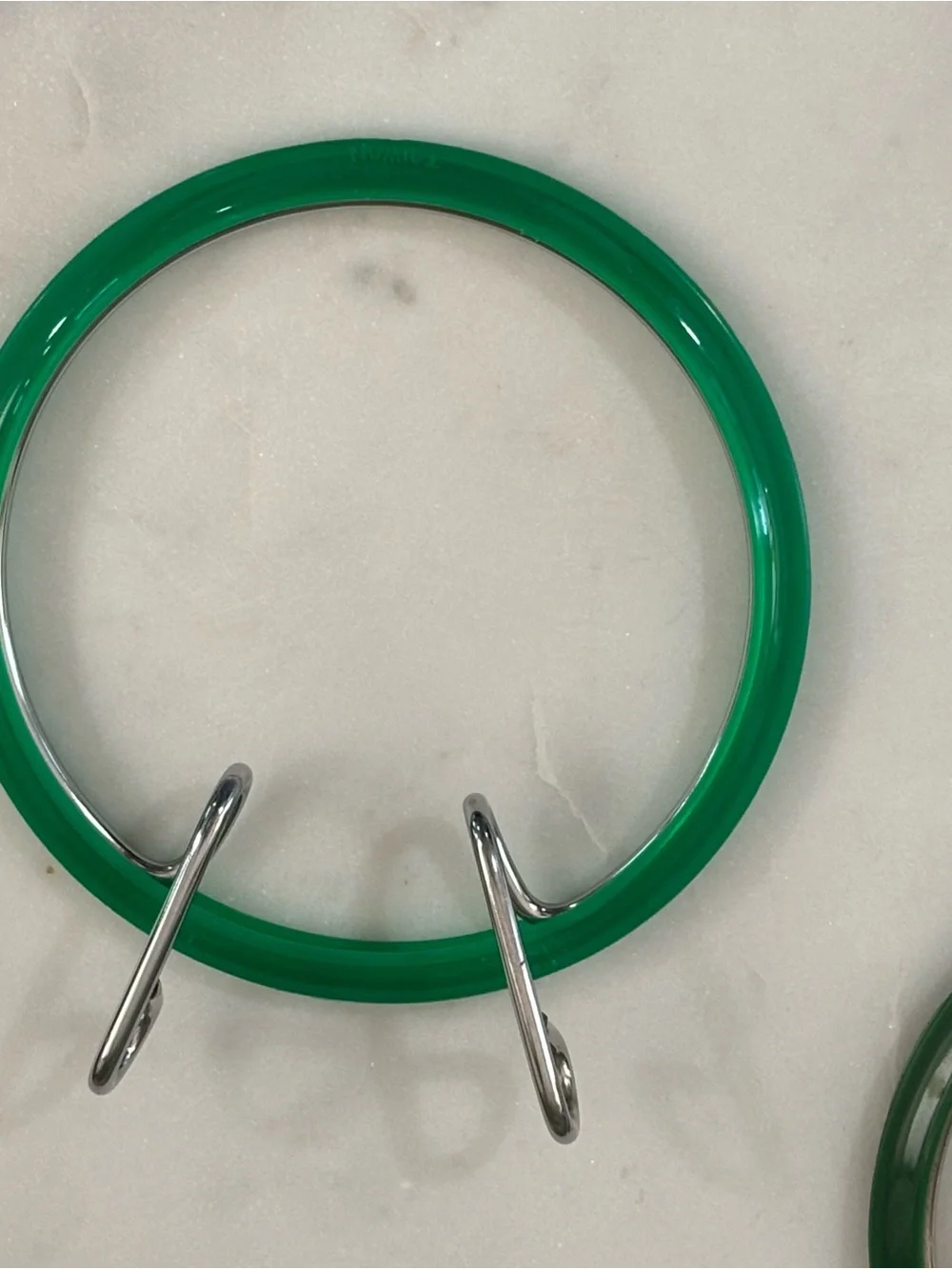 Embroidery Hoops 4” W/metal squeeze spring clamps, Kelly & Forest Green VTG MINT
